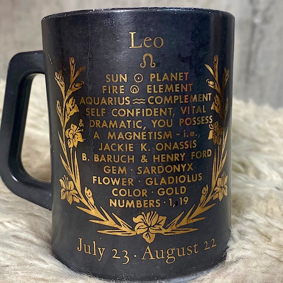 Sold-VTG MILK GLASS ZODIAC MUG - Picture 7 of 9